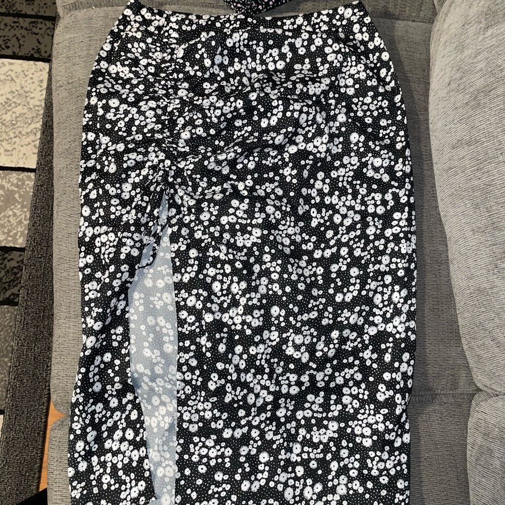 SHEIN Black/White Floral Skirt with Slit